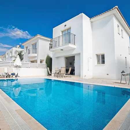 Palm 36 * Protaras